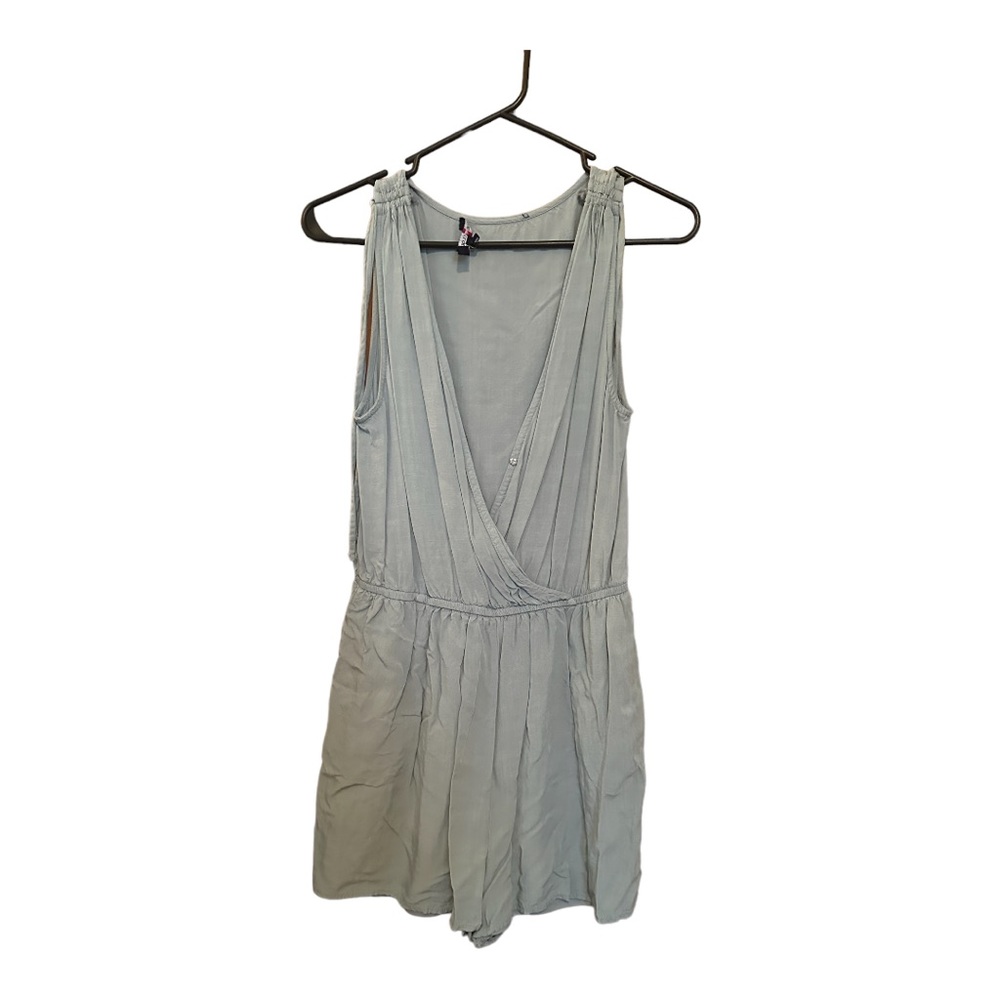 One Clothing Sleeveless Romper Size Large